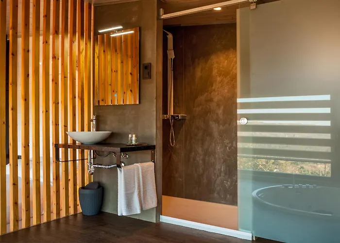 Nidos De Szálloda 3*